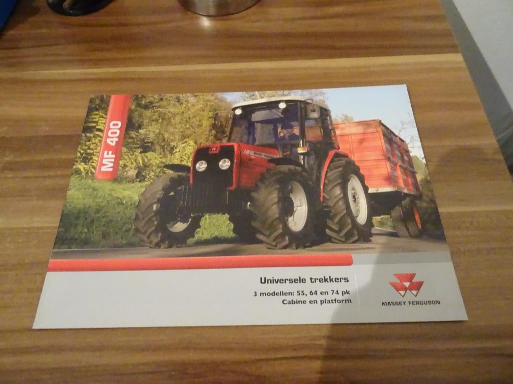 Massey ferguso trekkers folders, Boeken, Catalogussen en Folders, Ophalen of Verzenden, Zo goed als nieuw, Folder