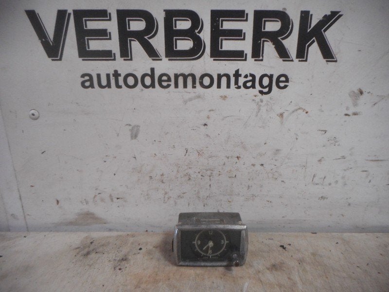Klok Mercedes-Benz Ponton 219 (W105) M180 II (1957-01/..), Auto-onderdelen, Dashboard en Schakelaars, Mercedes-Benz, Gebruikt