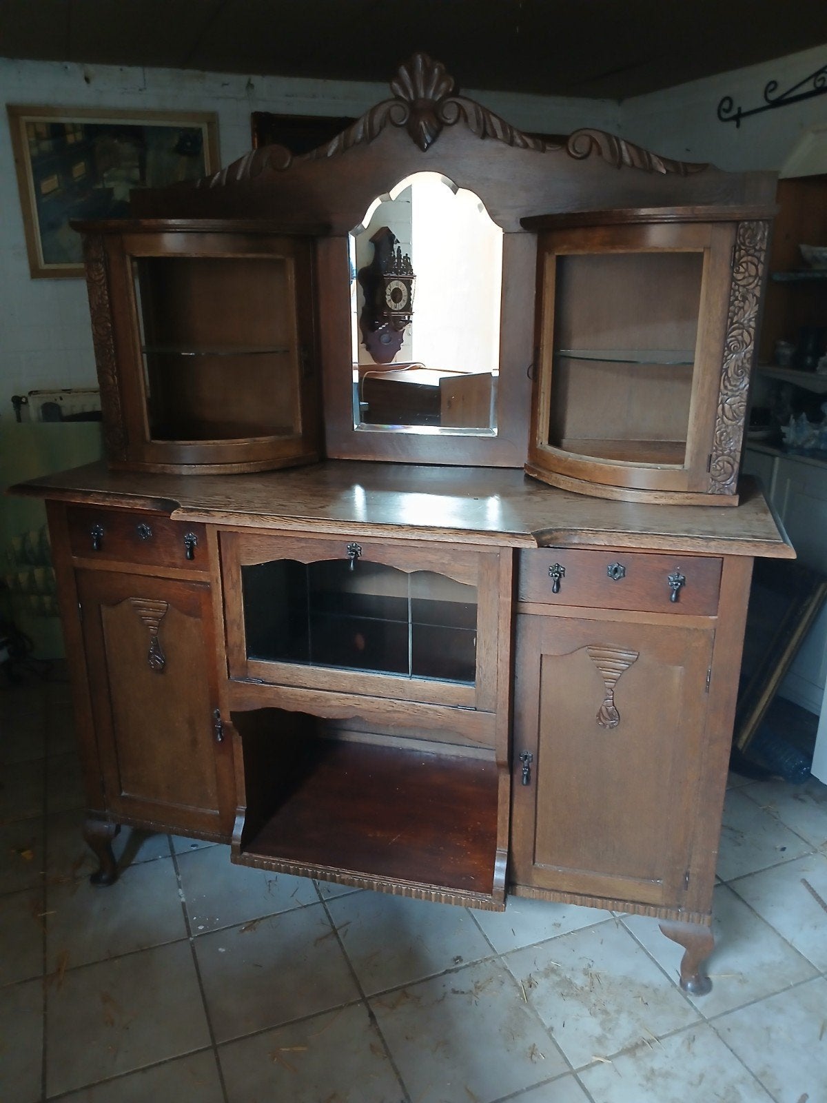 Antieke eiken dressoir met spiegel en vitrinekasten, Ophalen