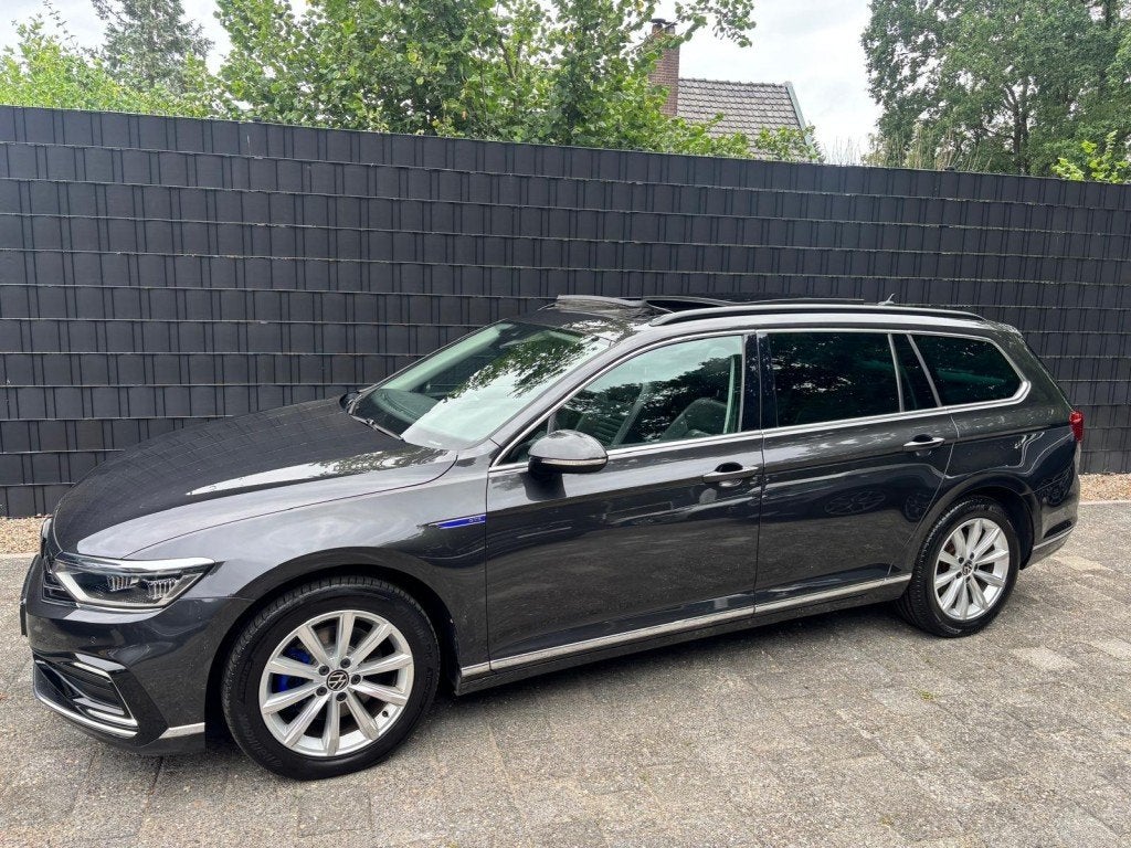 Volkswagen PASSAT 1.4 TSI PHEV GTE BNS**LEER/PANO/MASSAGE/CA, Automaat, Huisgarantie, 218 pk, Hybride Elektrisch/Benzine