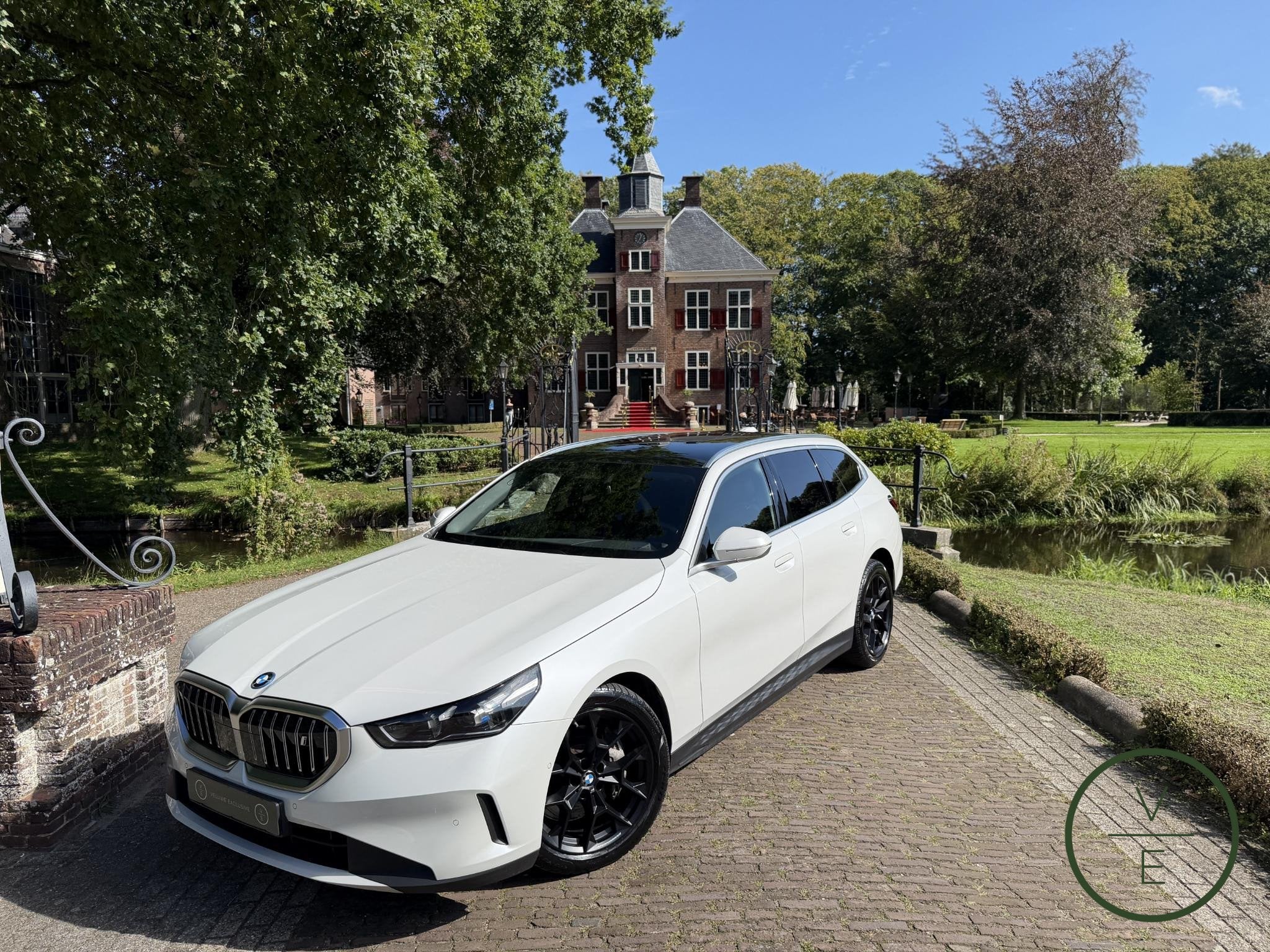 BMW i5 Touring eDrive40 Business Edition 84 kWh | SOH 96% |, Auto's, Automaat, Achterwielaandrijving, Zwart, Automatische klimaatregeling
