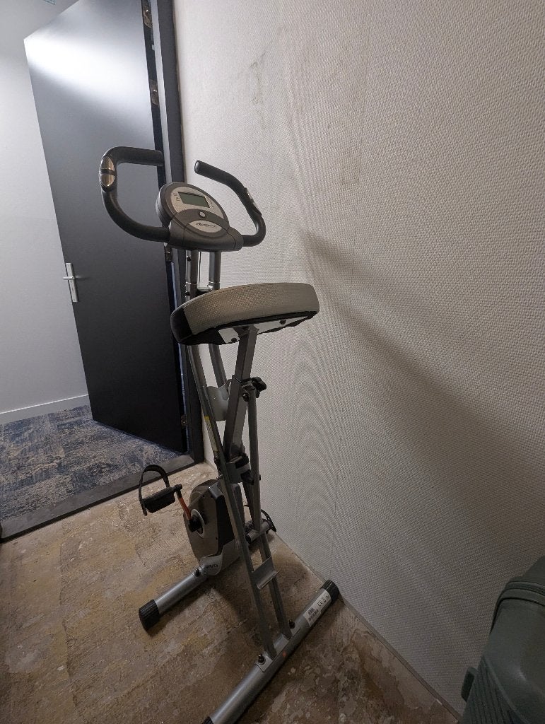 Exerpeutic Foldable Exercise Bike with Pulse Monitor, Ophalen, Zo goed als nieuw, Hometrainer