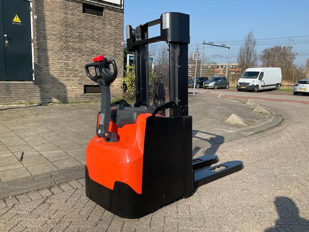 Toyota SWE160L 1600KG 2.35METER HEFTRUCK, 2000 tot 3000 kg, Elektrisch, Stapelaar, Toyota