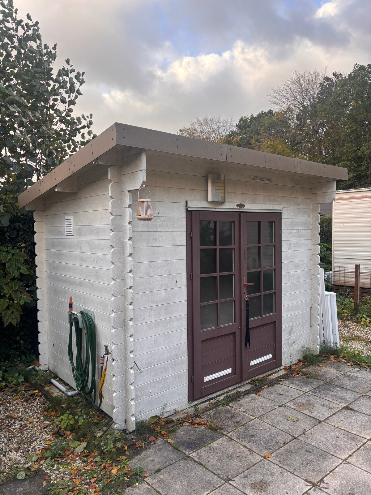 Houten Tuinhuis / Blokhut met Dubbele Deuren, Tuin en Terras, Ophalen, Tuinhuis, 250 tot 500 cm, 2 ramen