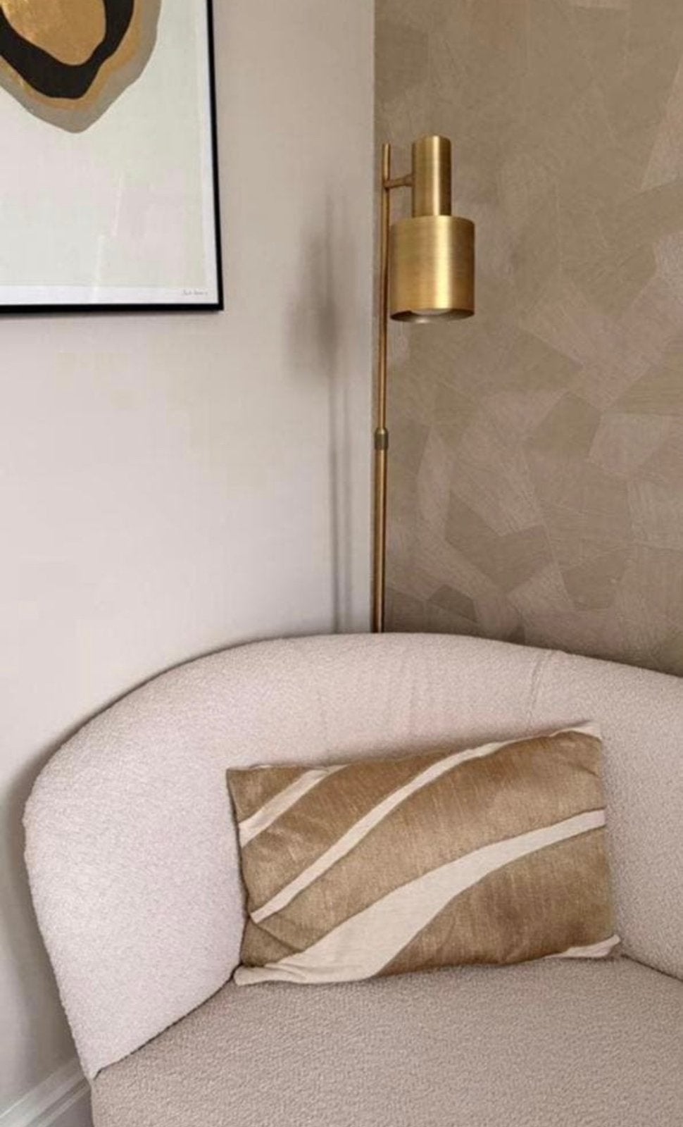 Japandi Beige Kussen met Organische Print, Huis en Inrichting, Overige merken, Inclusief binnenkussen, Beige, Ophalen of Verzenden