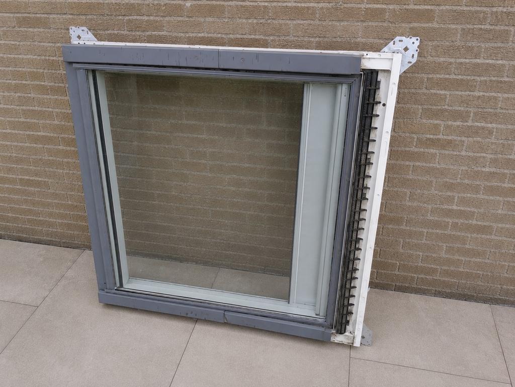 VELUX GGU S06 dakraam 114 cm breed x 118 cm hoog = compleet, Doe-het-zelf en Verbouw, Glas en Ramen, Dakraam, 80 tot 120 cm, 80 tot 120 cm