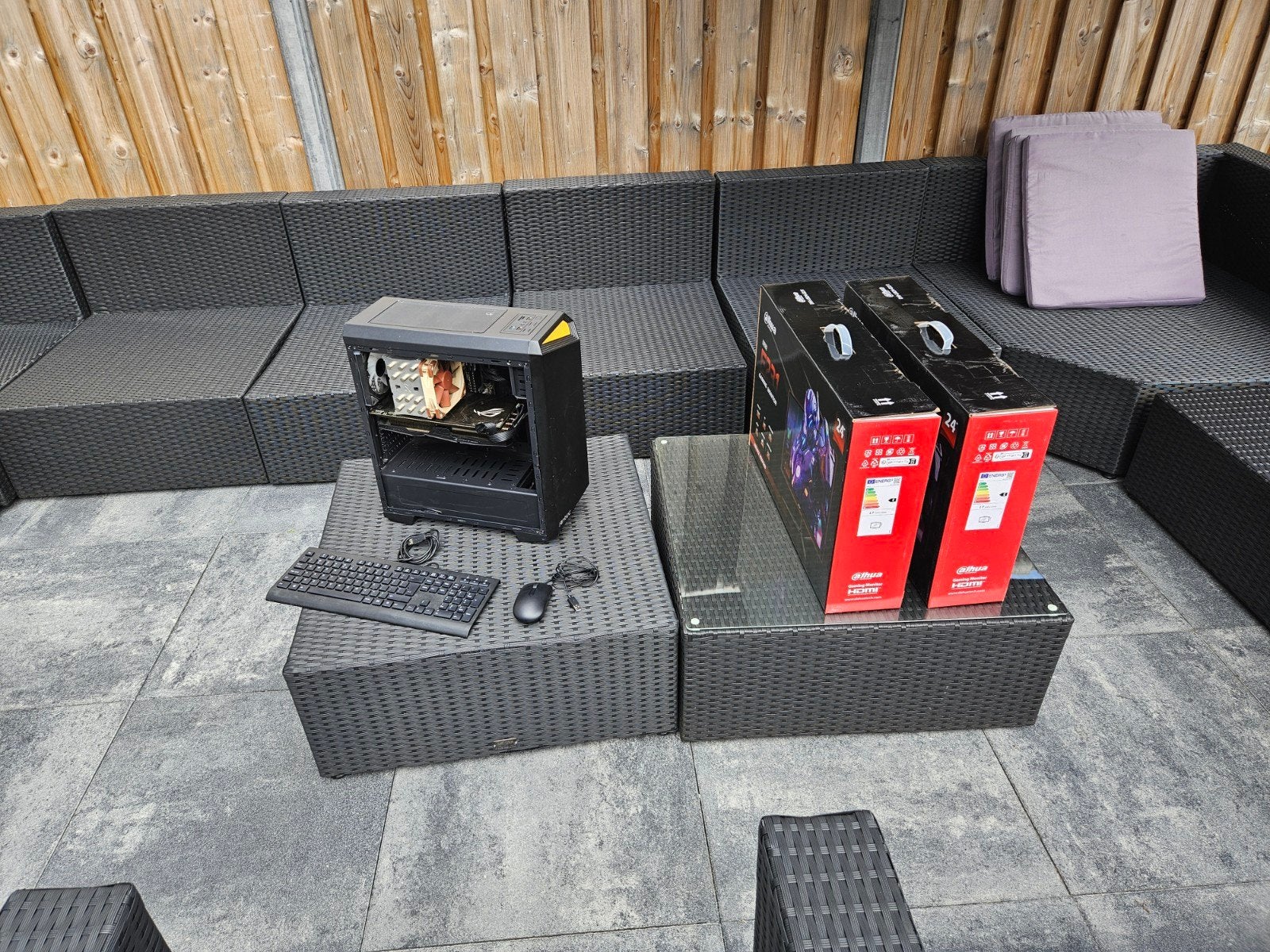 Game pc set Ryzen 5 3600/VEGA 64 8GB/16gb/2 180 hz monitors, Met monitor, 750 GB, Zelfgebouwde PC, Virtual Reality