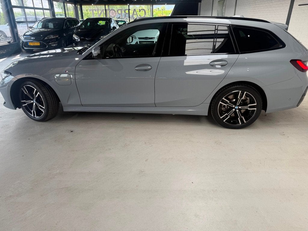 BMW 3-serie Touring 330e M-Sportpakket Plug in Hybride Camer, Auto's, BMW, Automaat, 1998 cc, Achterwielaandrijving, Gebruikt