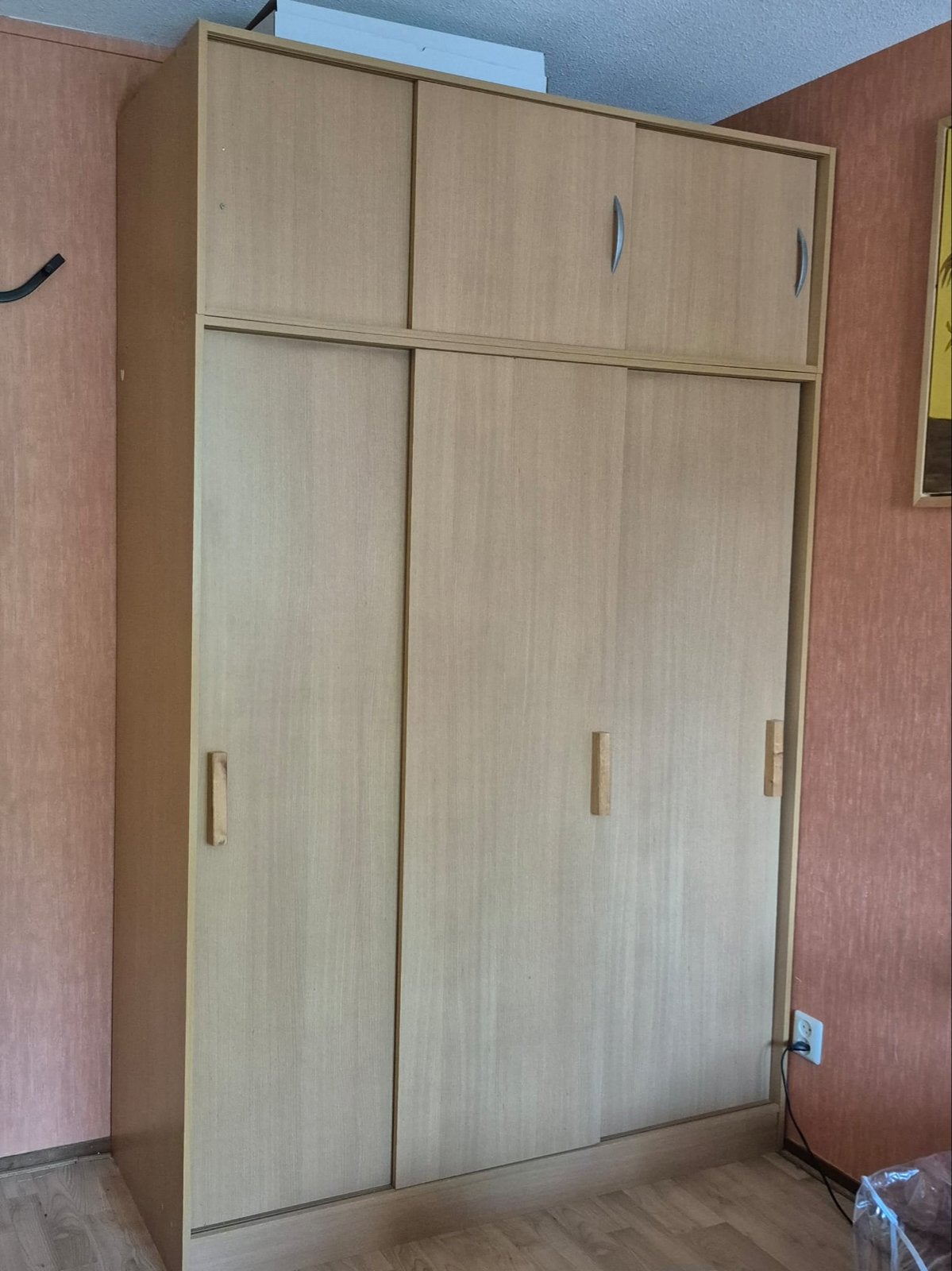 Ruime kledingkast met schuifdeuren en opzetstuk, Ophalen, Gebruikt, 100 tot 150 cm, 150 tot 200 cm