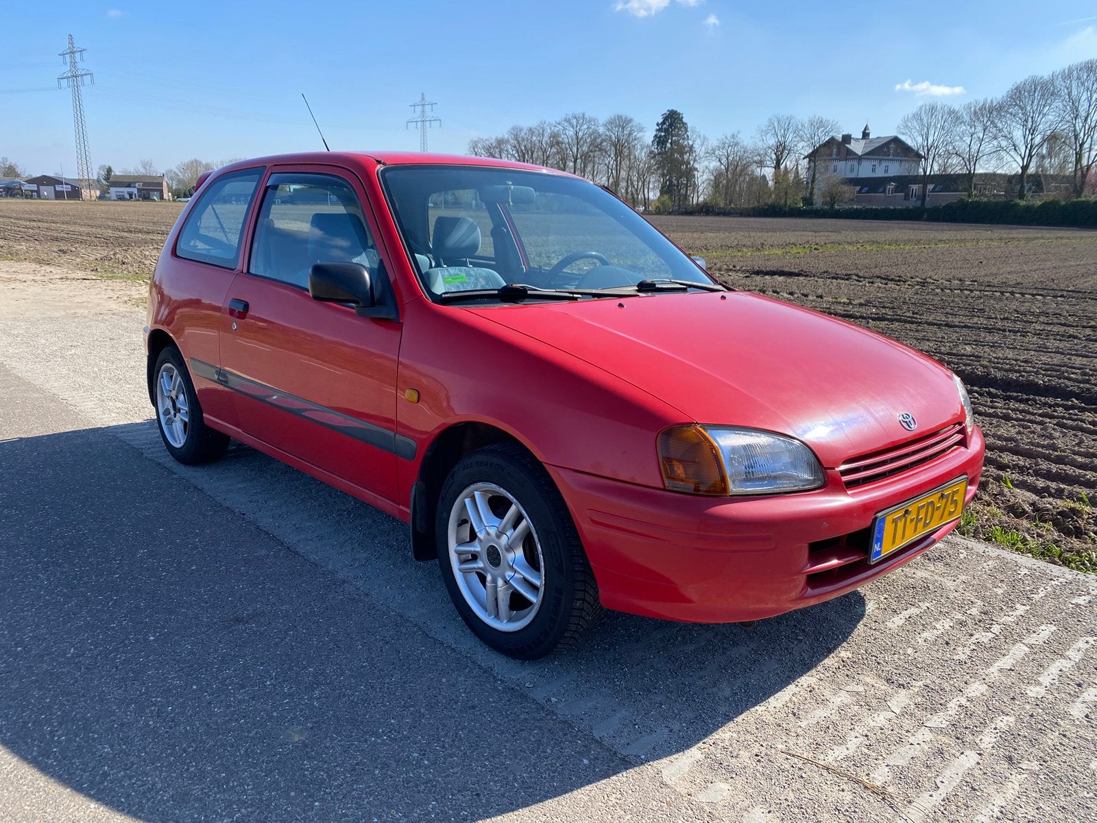 Toyota Starlet 1.3, Auto's, Stof, Starlet, 400 kg, Handgeschakeld
