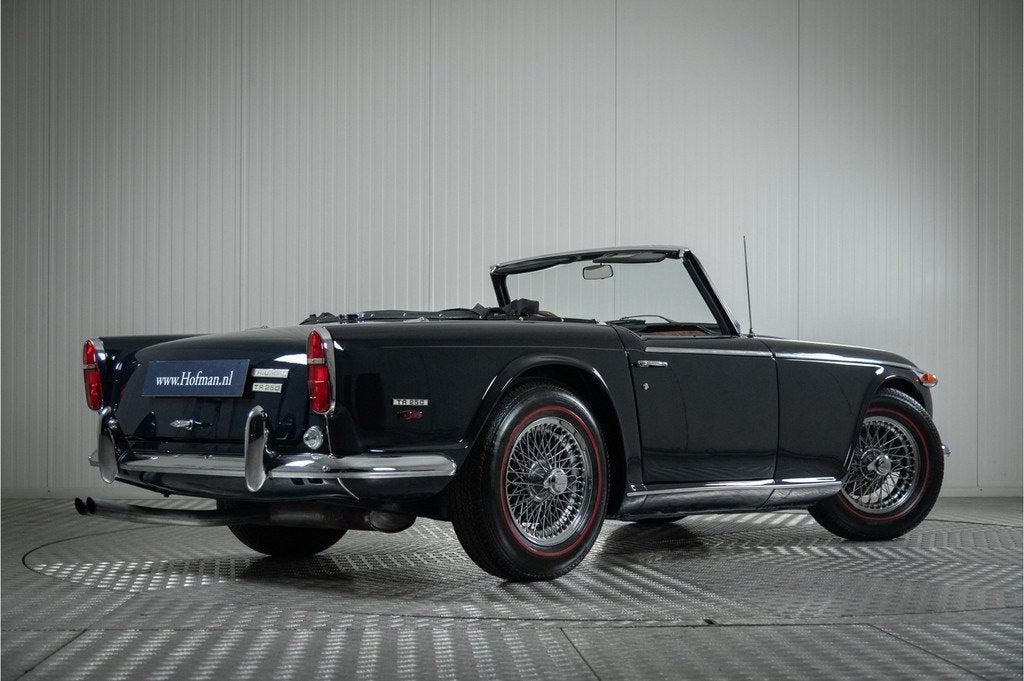 Triumph gezocht: TR2 - TR3 - TR4 - TR5 - TR6 - Spitfire - Vi, Auto's, Triumph, Gebruikt, Overige carrosserieën, Overige brandstoffen