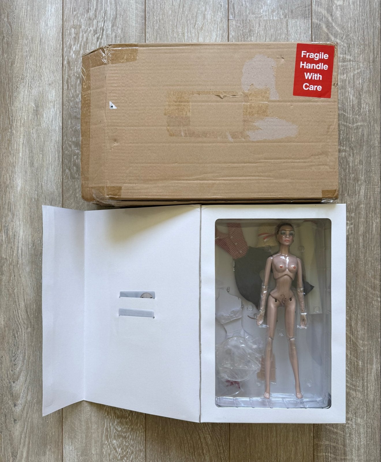Innoquii Superdoll Collectibles Pop in doos - Traveller, Ophalen of Verzenden, Nieuw, Overige typen