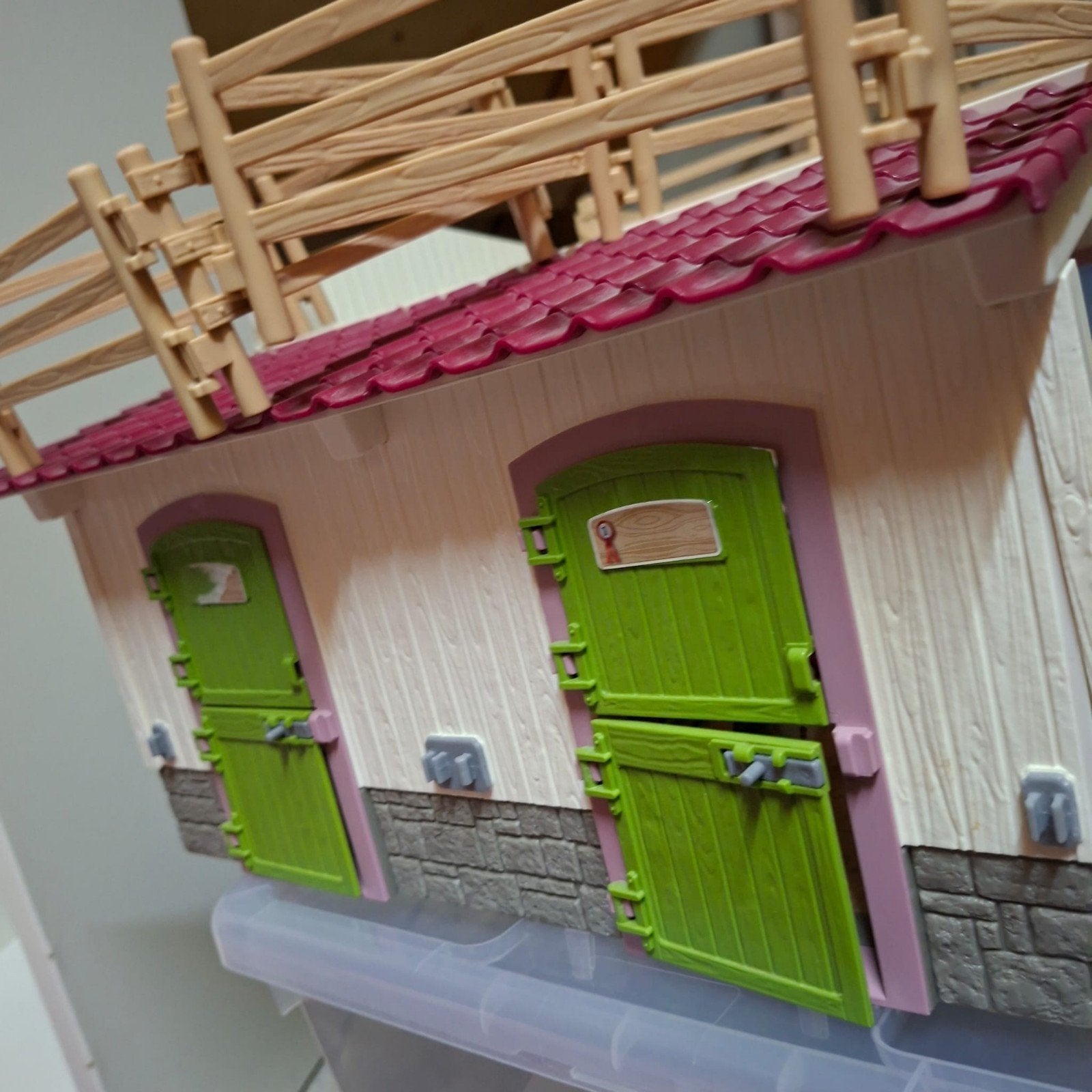 Schleich Paardenstal met accessoires, Ophalen