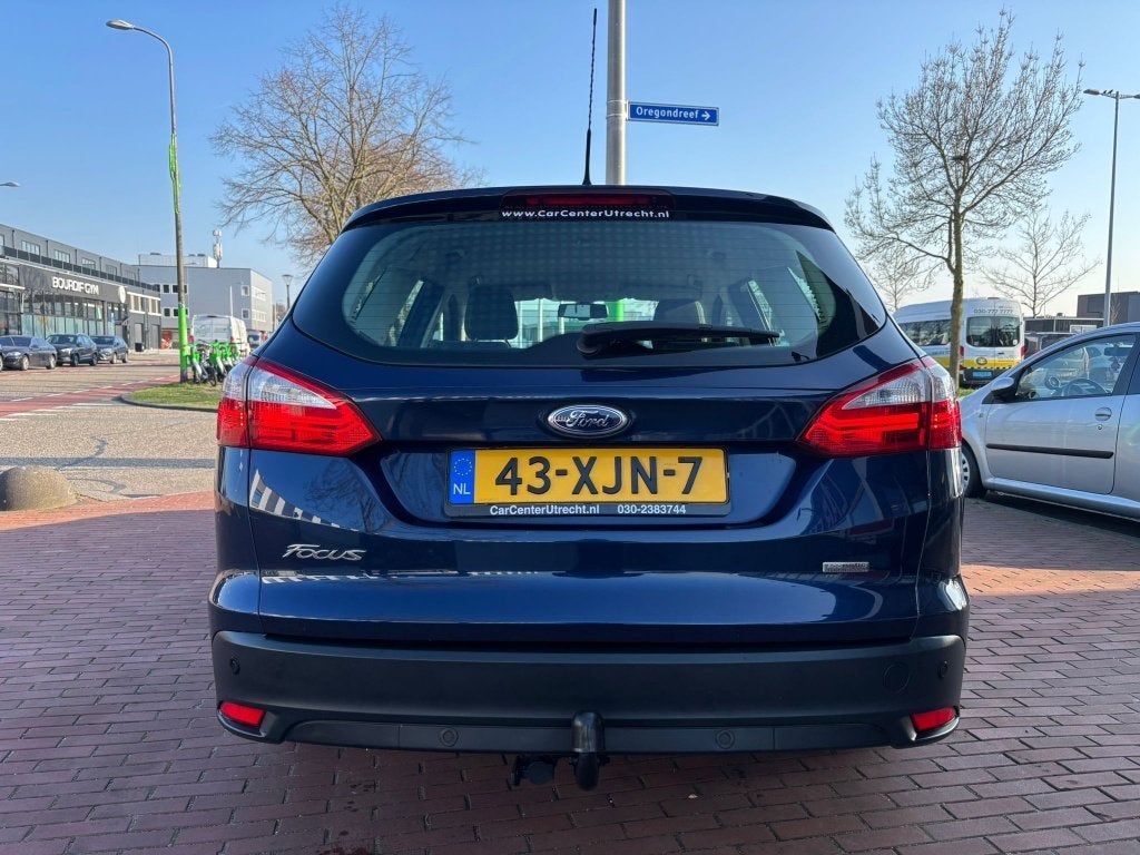 Foto 9 van Ford FOCUS Wagon 1.0 EcoBoost Titanium | trekhaak | 6versn |