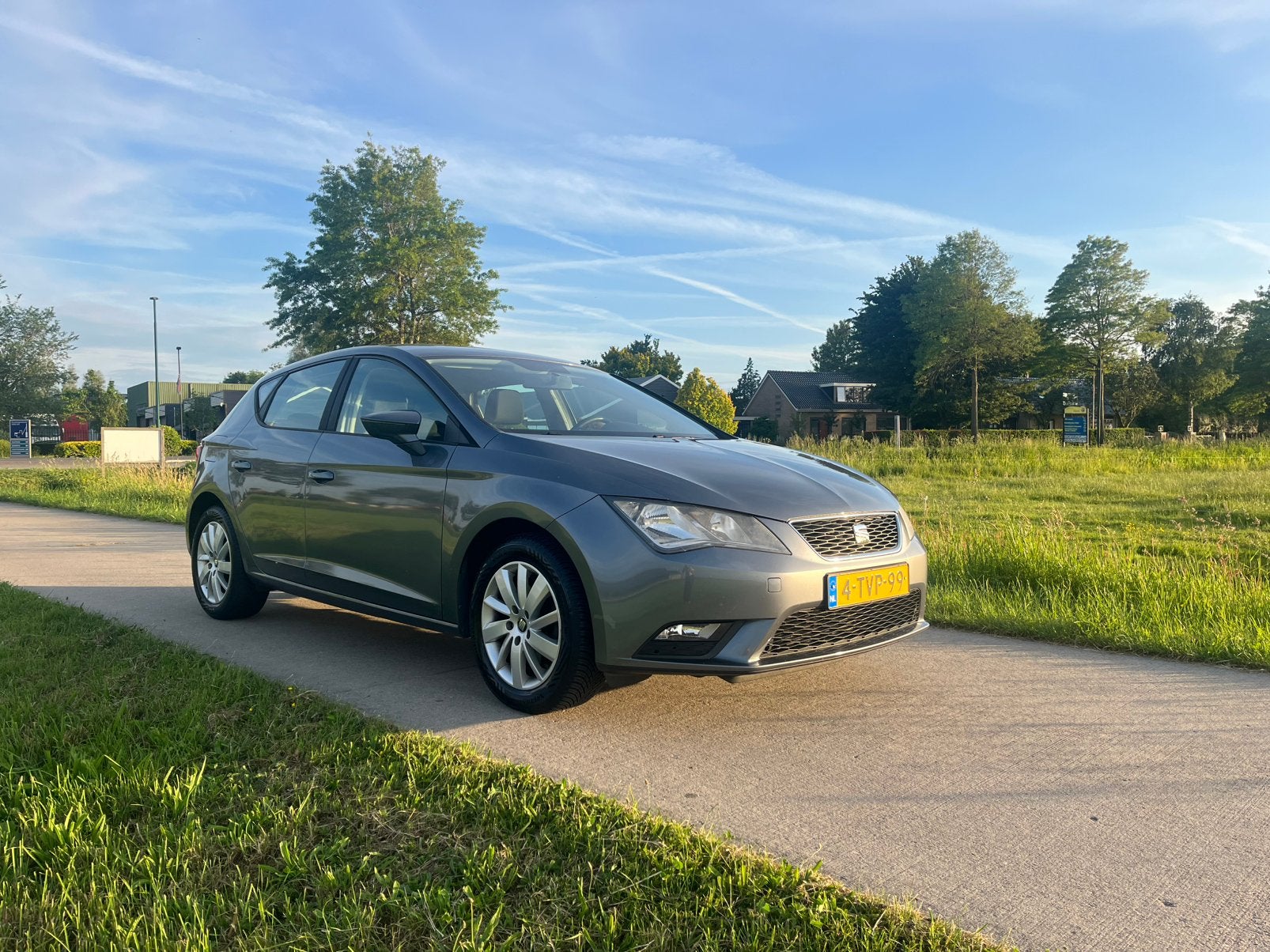 Seat Leon 1.2 TSI 63KW/85PK 2014 Grijs Nieuwe apk, Voorwielaandrijving, Stof, 4 cilinders, Leon