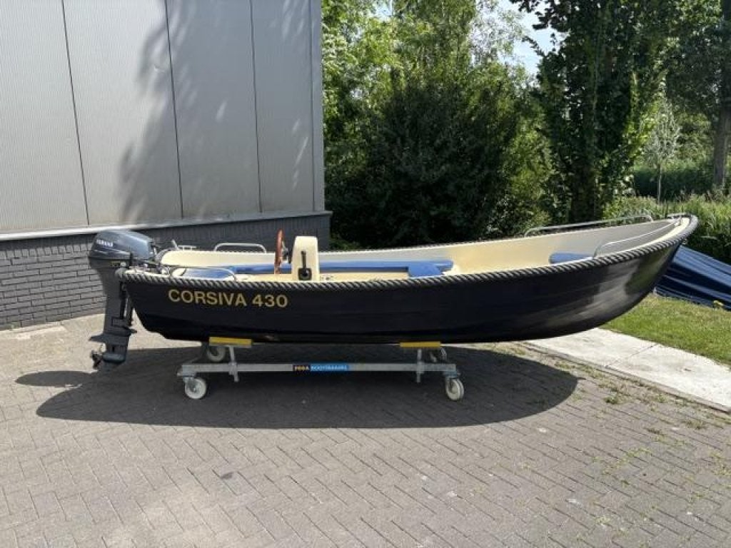 Corsiva 430 l Yamaha 8pk 4-takt elek. start l afdekzeil, 4 m, 2 m, Corsiva, Overige typen