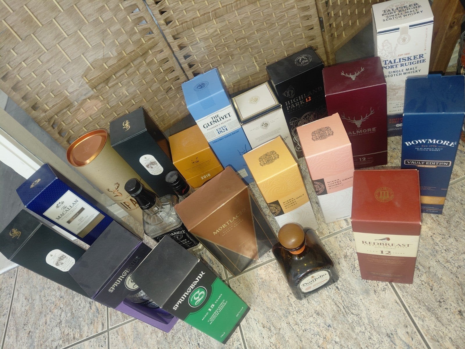 Collectie lege whiskyflessen en geschenkdozen, Verzamelen, Ophalen, Gebruikt