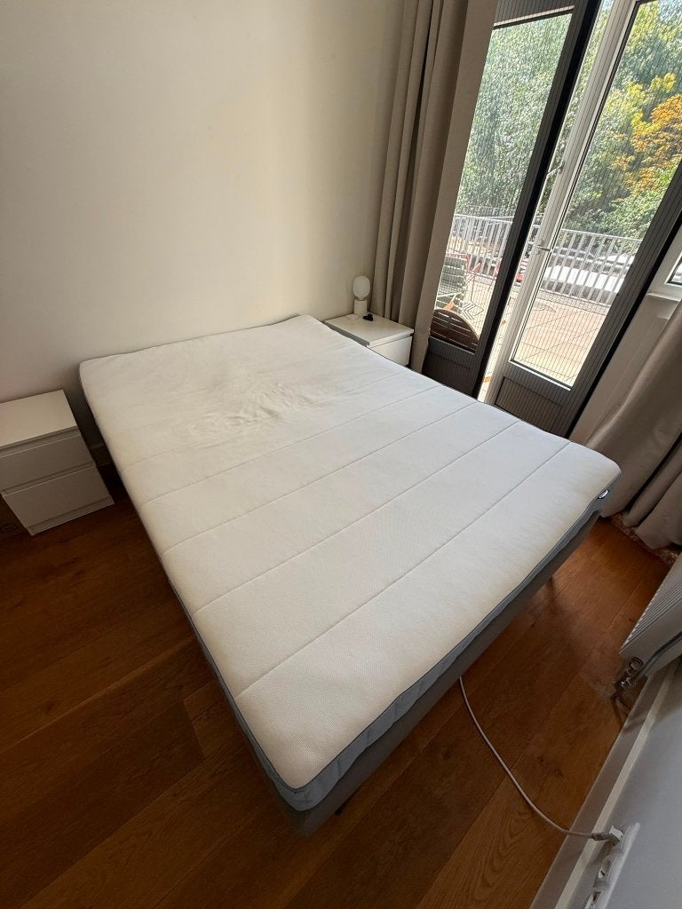IKEA bed 140x200 incl. matras - LYNGÖR - direct ophalen, Ophalen, Gebruikt, Tweepersoons, 140 cm
