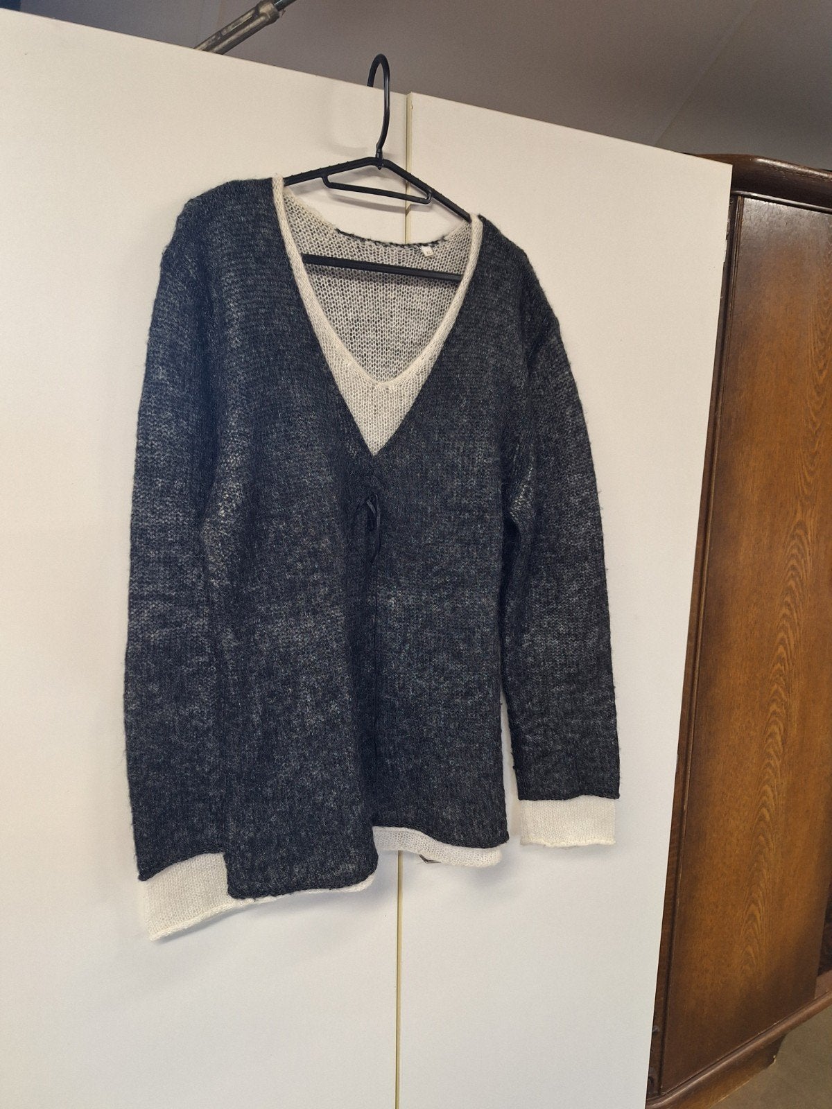 Mooi gebreide trui in zwartgrijs en wit, maat XL, Ophalen of Verzenden, Zo goed als nieuw, Maat 46/48 (XL) of groter, Wit