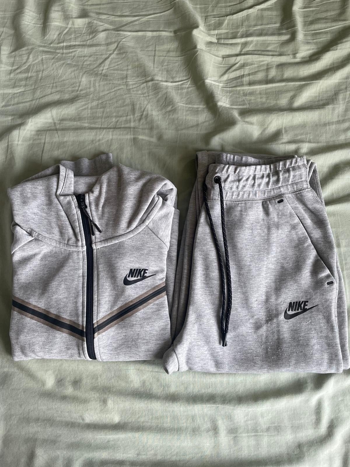 Nike trainingspak, maat XS, Kleding | Heren, Broeken en Pantalons, Nike, Ophalen of Verzenden, Zo goed als nieuw, Grijs
