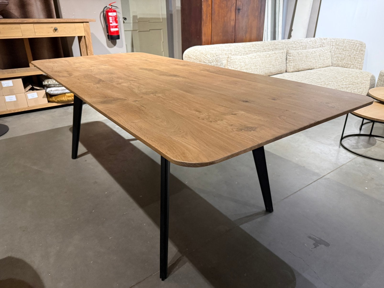 Showroommodel te koop 220x99 massief eiken en stalen frame, Ophalen, Zo goed als nieuw, Rechthoekig, 50 tot 100 cm