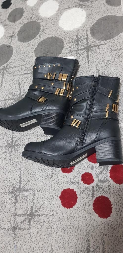 Nieuwe dames laarzen, Kleding | Dames, Ophalen of Verzenden, Nieuw, Zwart, Sneakers of Gympen