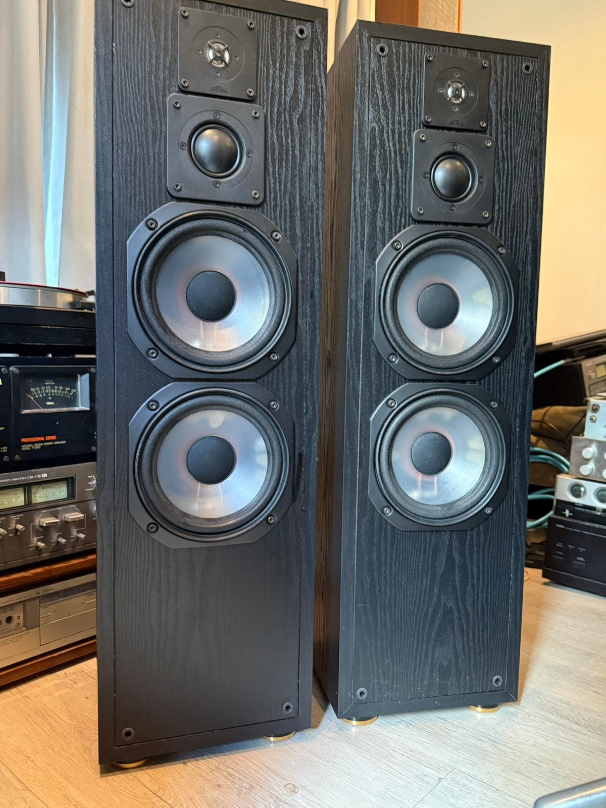 AxTon speakers ( twetter defect ), Stereo speakers, Zo goed als nieuw, Ophalen, 150 watt of meer