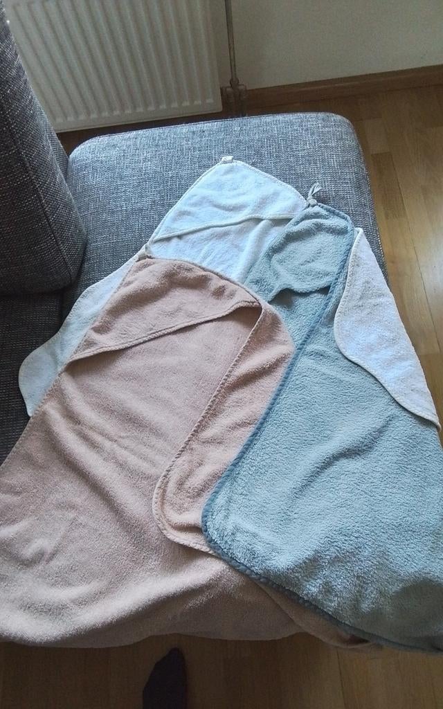 Koeka badcape,  3 stuks., Kinderen en Baby's, Ophalen of Verzenden, Gebruikt, Overige typen