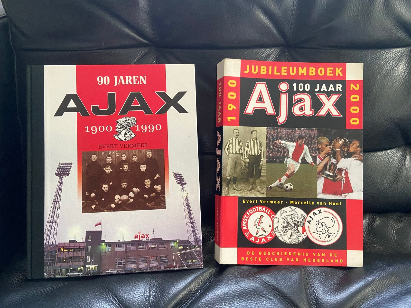 Ajax Jubileumboeken: 90 Jaar en 100 Jaar Geschiedenis, Ophalen of Verzenden, Zo goed als nieuw, Overige sporten