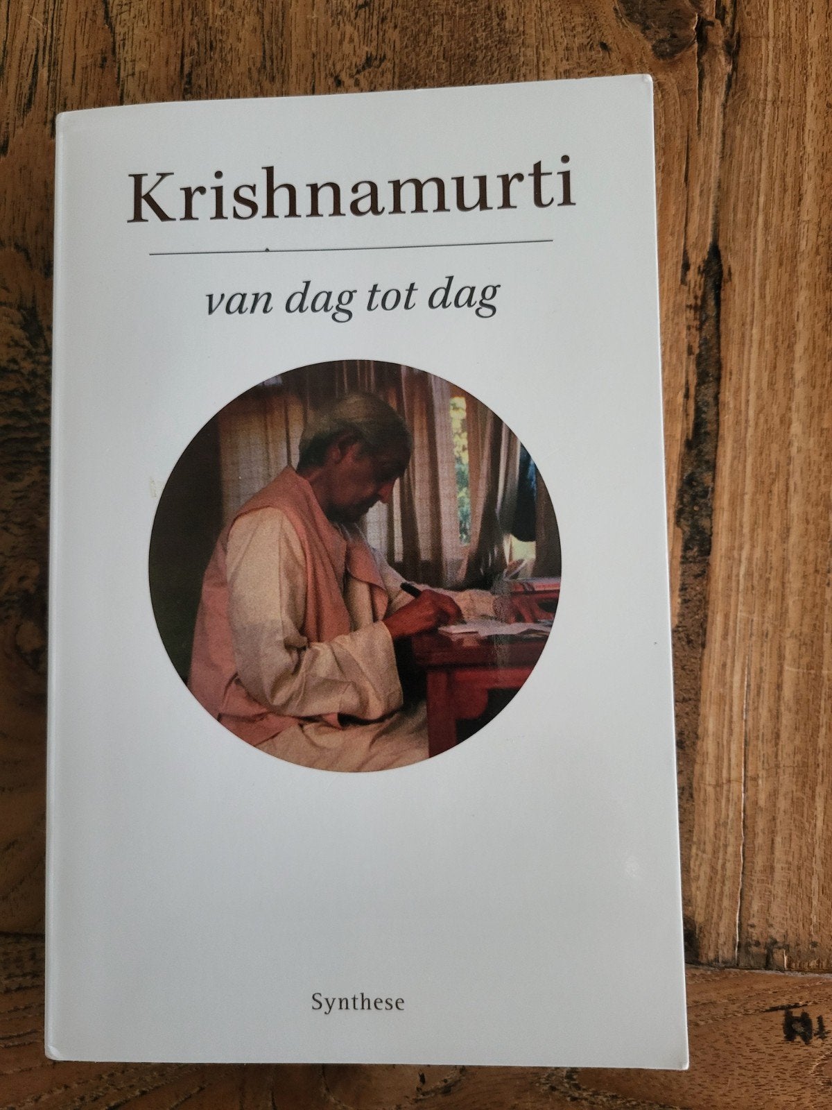 Krishnamurti: Van dag tot dag - 365 tijdloze meditaties, Boeken, Achtergrond en Informatie, Spiritualiteit algemeen, Ophalen of Verzenden