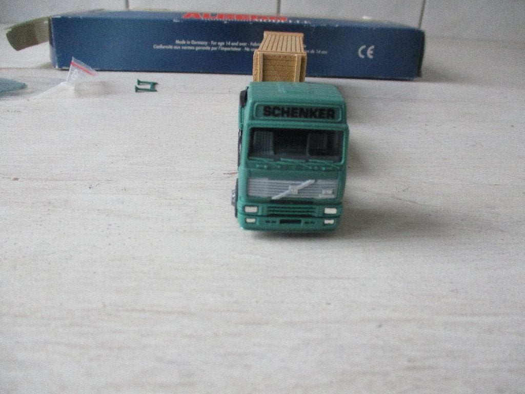 Albedo Volvo Schenker met belading. Schaal 1:87, Ophalen of Verzenden, Nieuw, Bus of Vrachtwagen, Overige merken