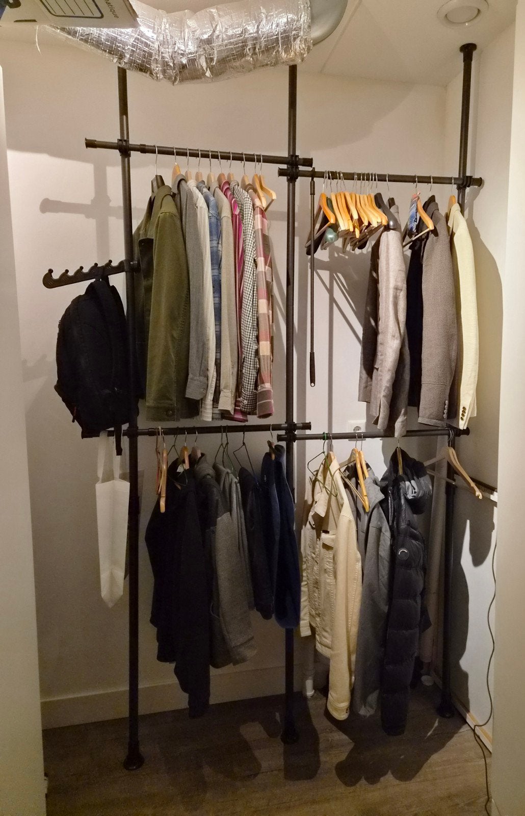 Sobuy Telescoop Kledingrek - Verstelbaar Opbergsysteem, Kleding | Dames, Ophalen, Zo goed als nieuw