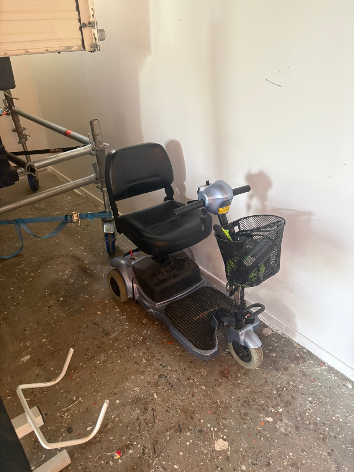 Nette scootmobiel, Ophalen, Gebruikt, 10 km/u of minder
