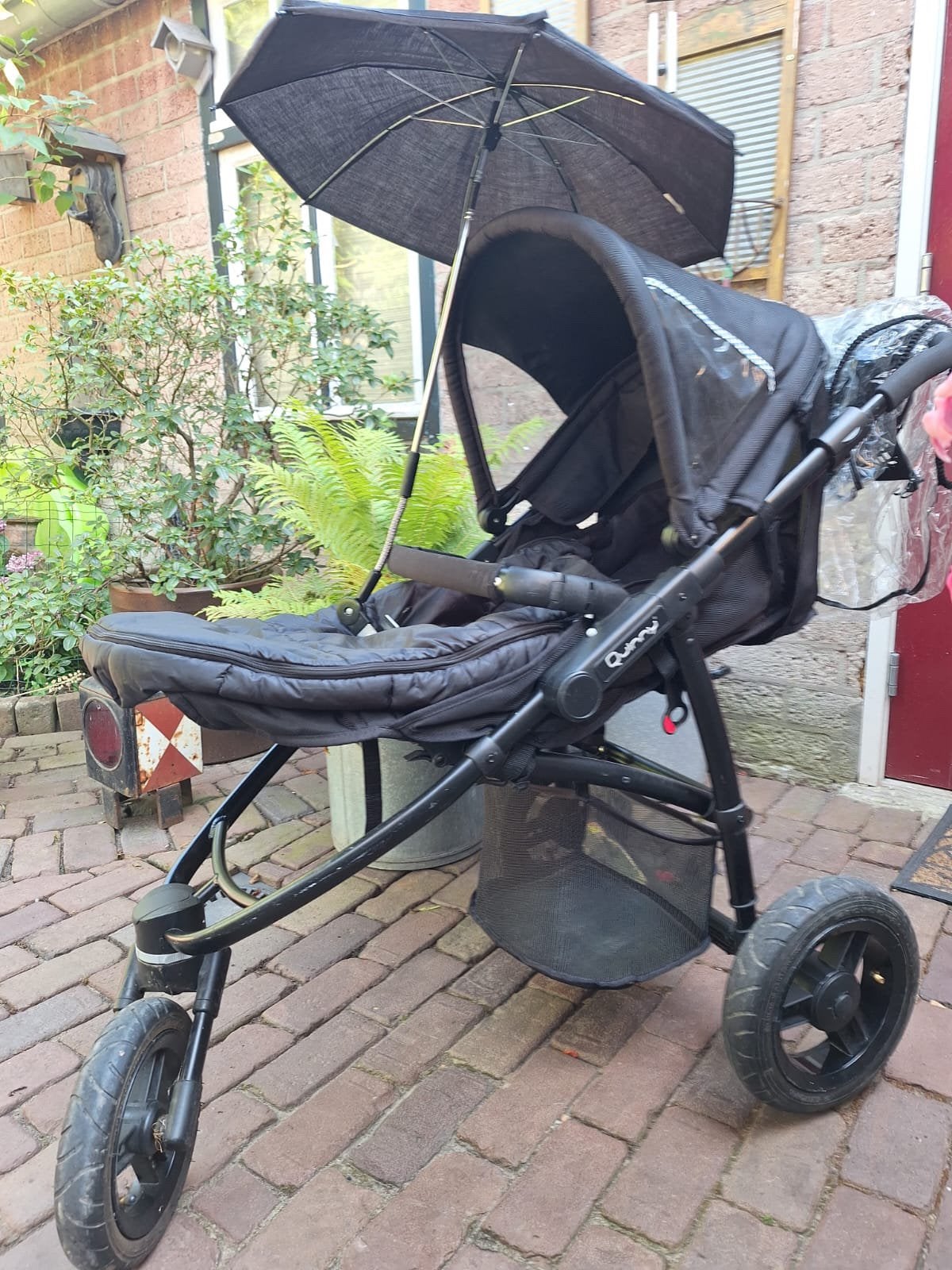 Quinny kinderwagen met paraplu, Ophalen, Gebruikt