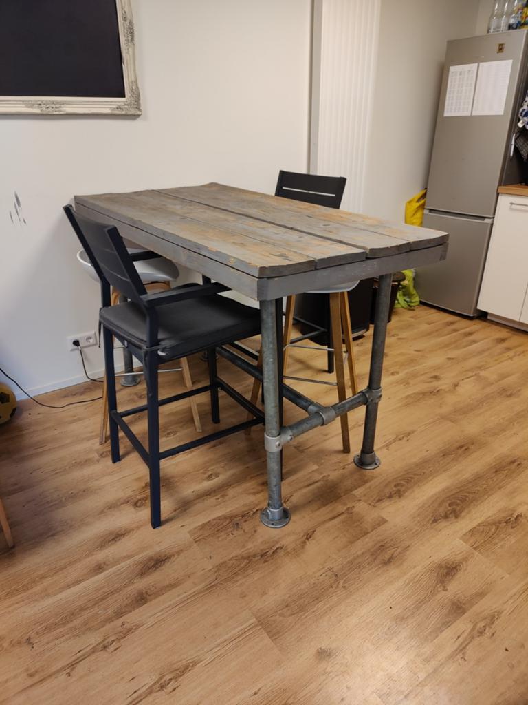 Stoere bartafel met 4 krukken - industrieel design, 4 krukken, Ophalen, Hout, 60 tot 90 cm