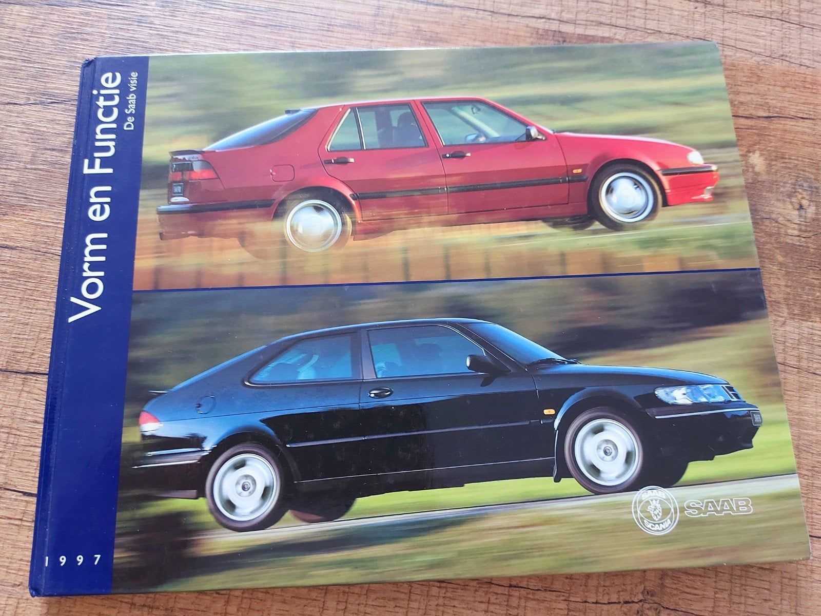 dikke hardcover Saab 900 & 9000 informatieve brochure, Boeken, Ophalen of Verzenden, Zo goed als nieuw, Overige merken