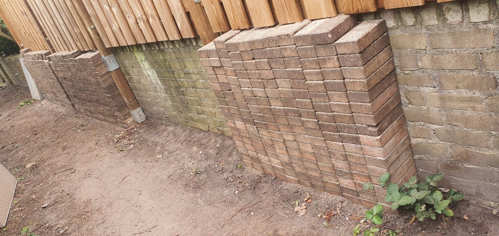 Gratis klinkers 715 stuks, Tuin en Terras, Ophalen, Beton, Klinkers