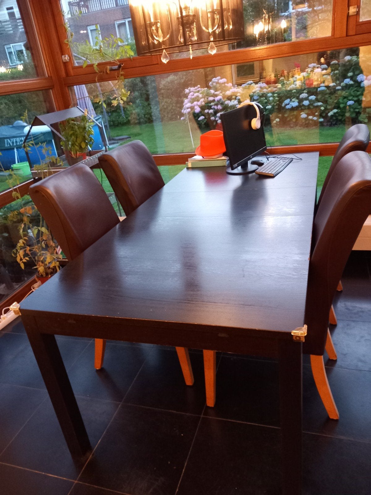IKEA Bjursta eettafel met 4 leren stoelen, Huis en Inrichting, Tafels | Eettafels, Ophalen, Gebruikt, 50 tot 100 cm, 150 tot 200 cm