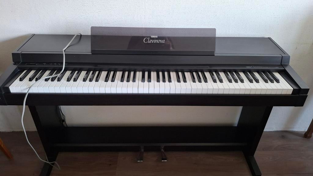 Yamaha Clavinova CLP-50 AWM digitale piano elektrische piano, Ophalen, Gebruikt, Bruin