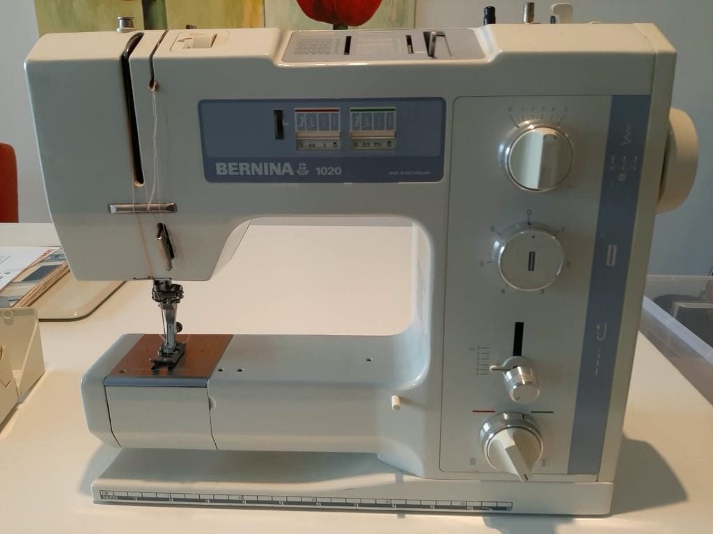 Bernina 1020 naaimachine, Hobby en Vrije tijd, Ophalen, Gebruikt, Naaimachine, Bernina