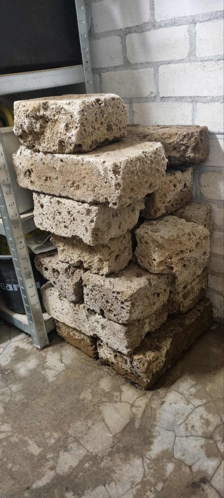 Zandsteen blokken voor tuin, Ophalen