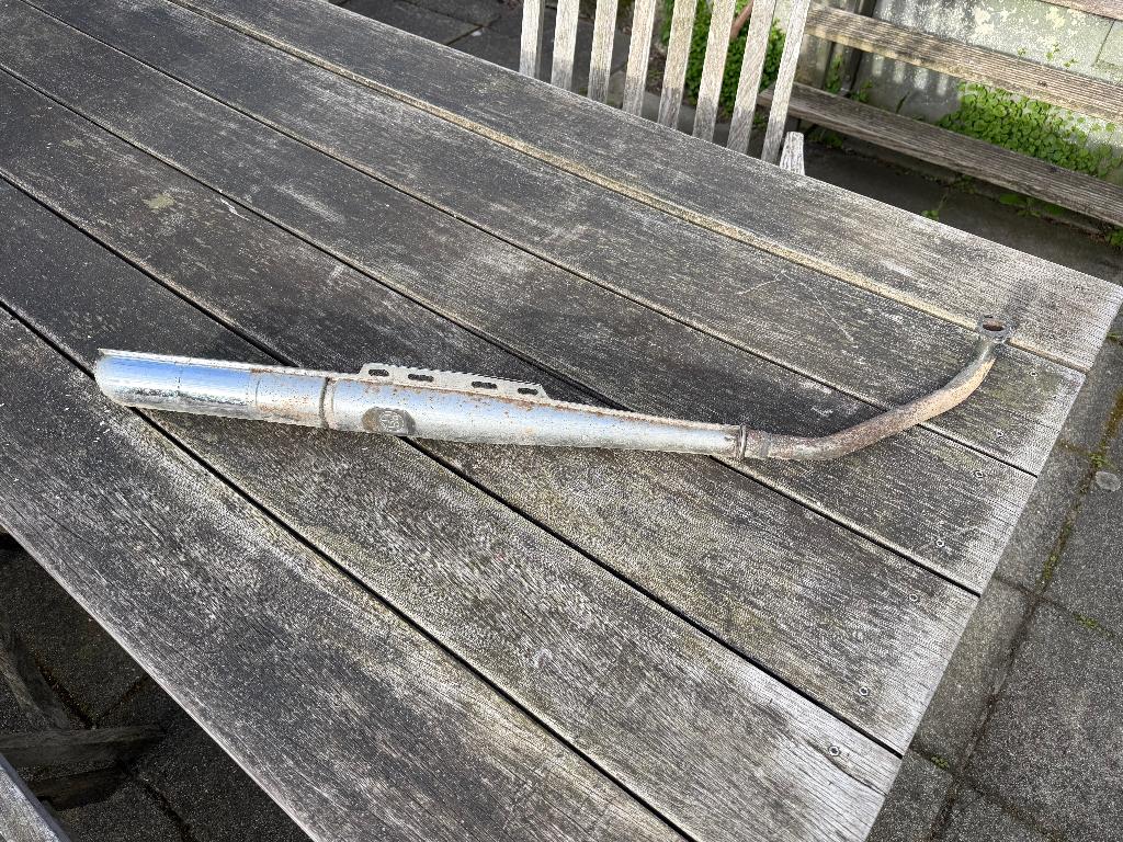 Originele Puch maxi uitlaat 345.1.16.500.0, Fietsen en Brommers, Brommeronderdelen | Puch, Ophalen of Verzenden, Gebruikt, Uitlaat