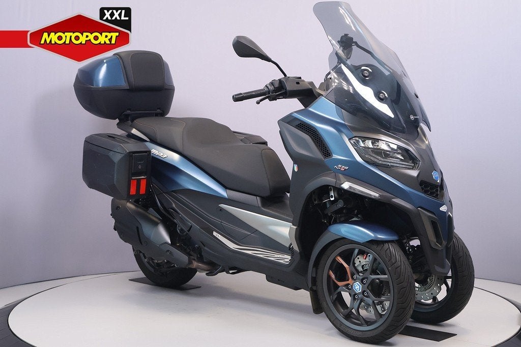 Piaggio MP3 530 EXCLUSIVE (bj 2024), Scooter, Bedrijf, Piaggio Vespa B.V., Minervum 7272
4817 ZM  Breda, NL