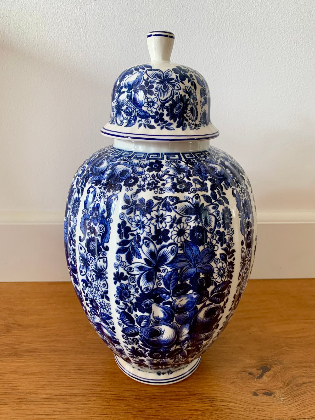 Dekselvaas Ceramiche Artistiche made in Italy, Ophalen