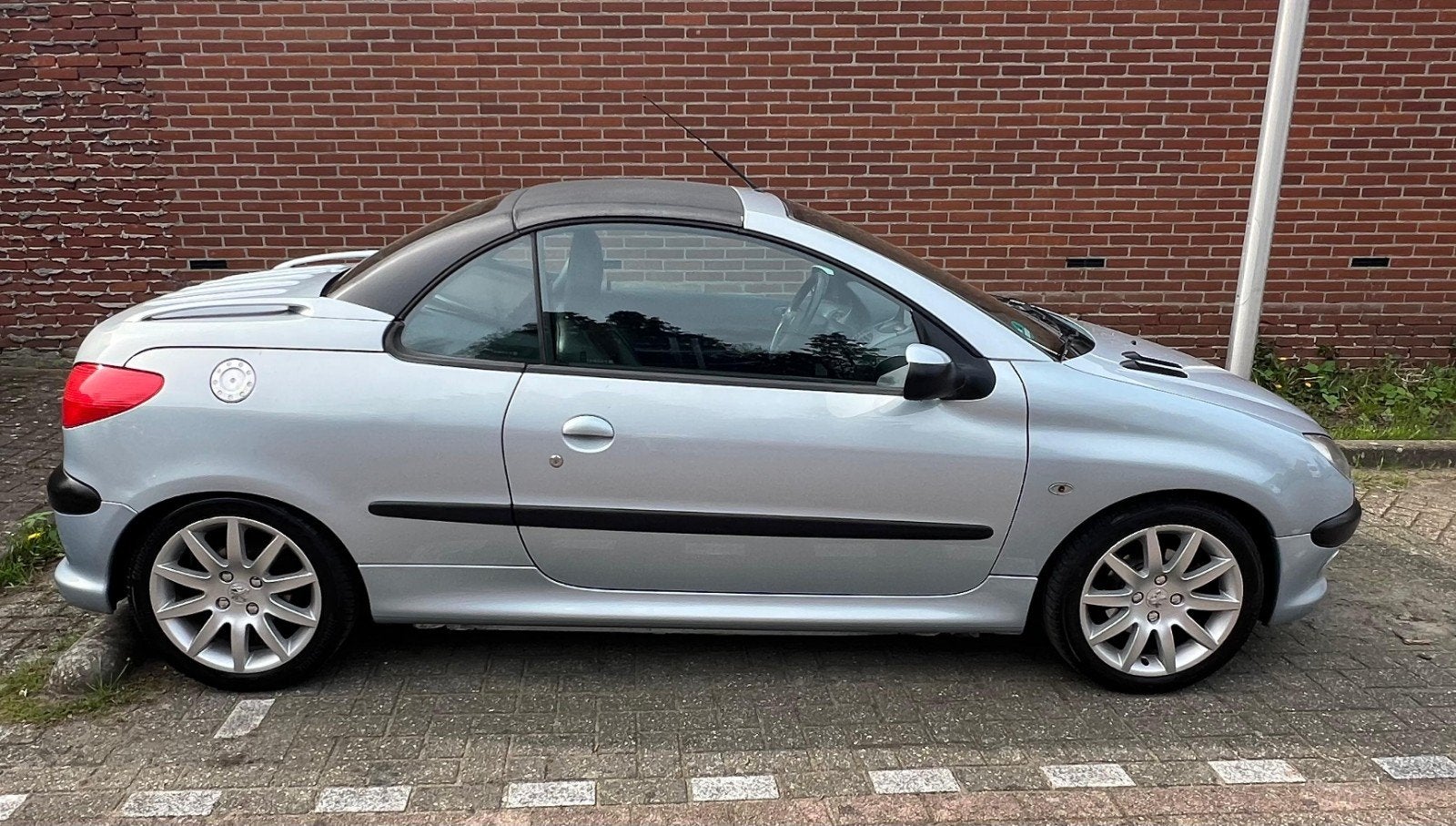 peugeot 206cc blue/gris, Voorwielaandrijving, Elektrische ramen, Cabriolet, 1600 cc