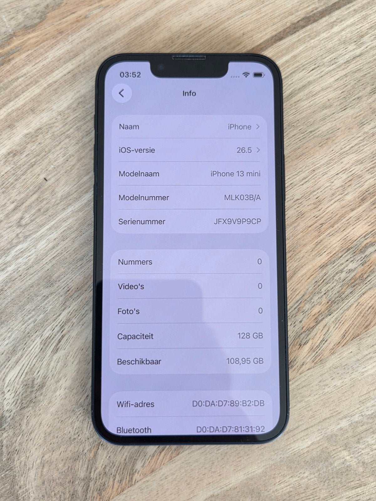 Foto 5 van iPhone 13 mini 128GB Midnight blauw/zwart