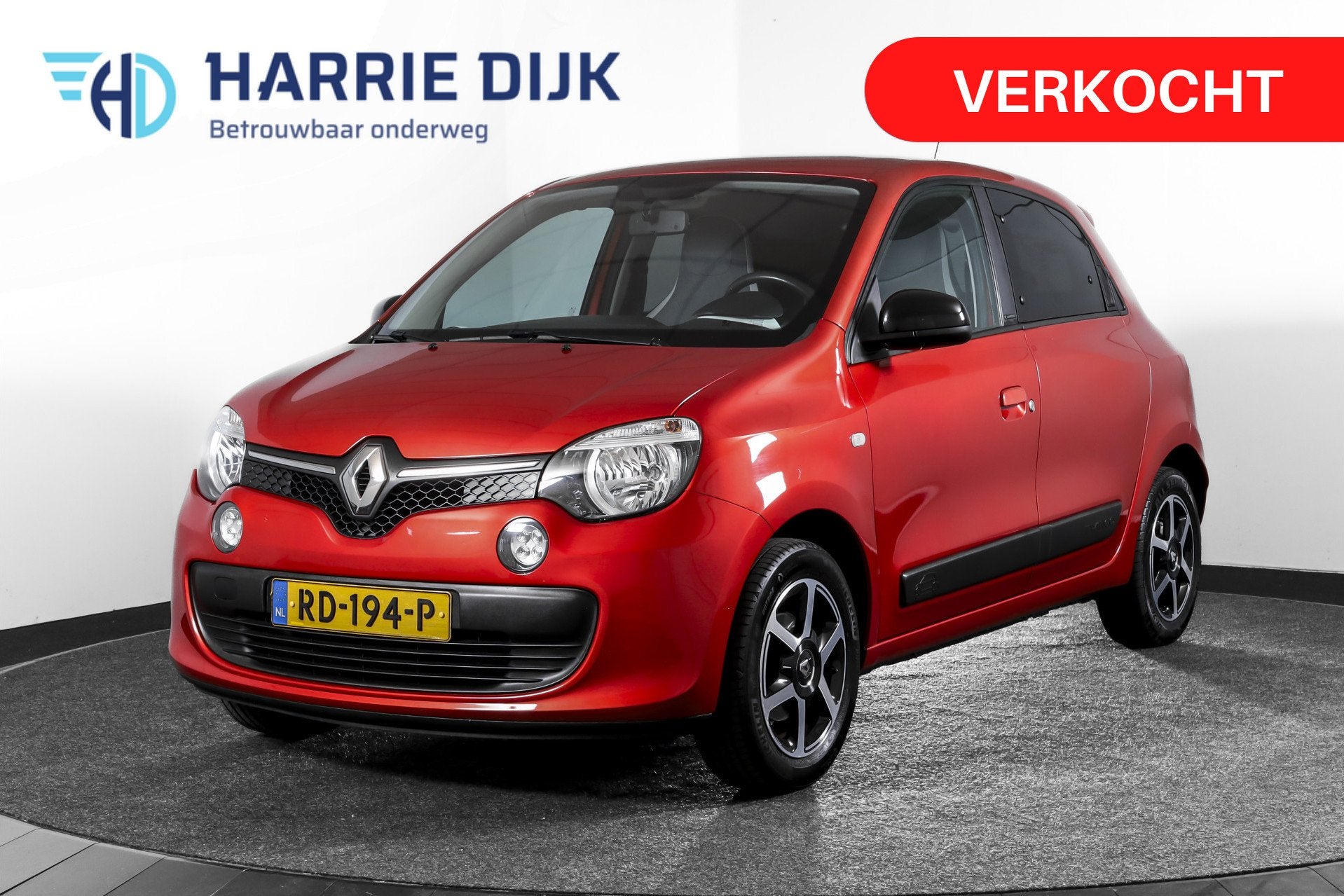 Renault Twingo 1.0 SCe 70 PK Limited Org NL | Cruise | PDC |, Auto's, Gebruikt, Euro 6, 840 kg, 4 stoelen
