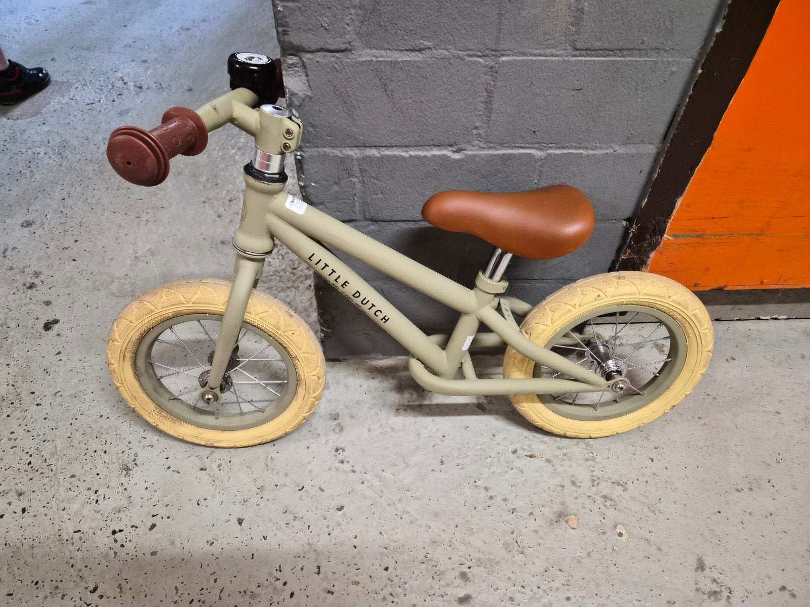 Mooie Little Dutch Loopfiets Groen 12 inch, Ophalen, Zo goed als nieuw, Loopfiets
