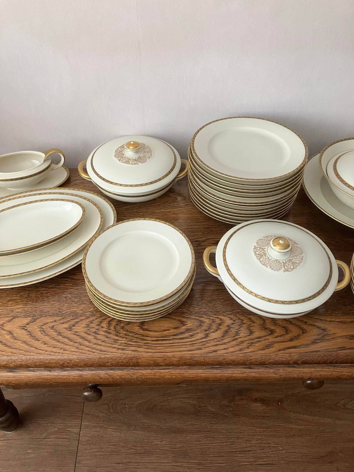 KPM Royal Ivory Servies decor 1189- Elegant en Compleet., Ophalen