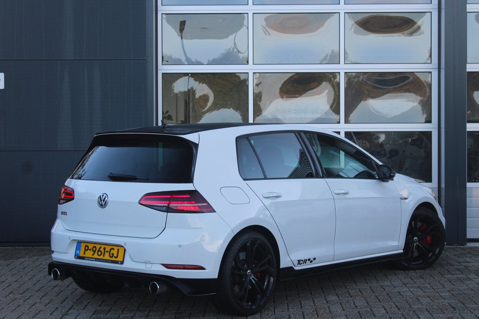 Volkswagen Golf 2.0 TSI GTI TCR | Dynaudio | DCC | ACC| Came, 1330 kg, 15 km/l, Gebruikt, 4 cilinders